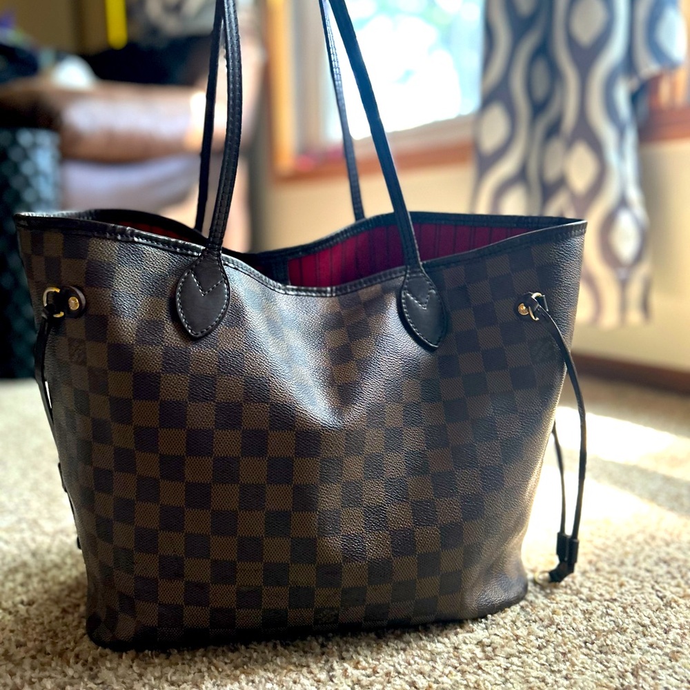 Louis Vuitton Neverfull